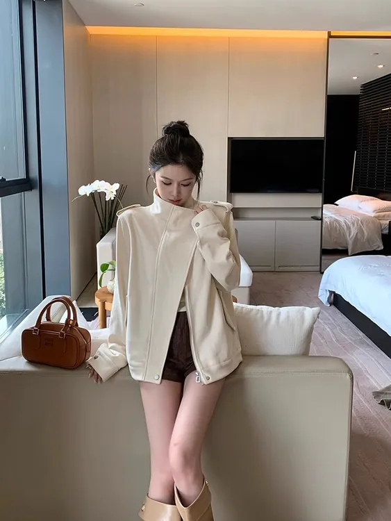 【白巧恋人】外套女秋米白色设计感机车风宽松夹克