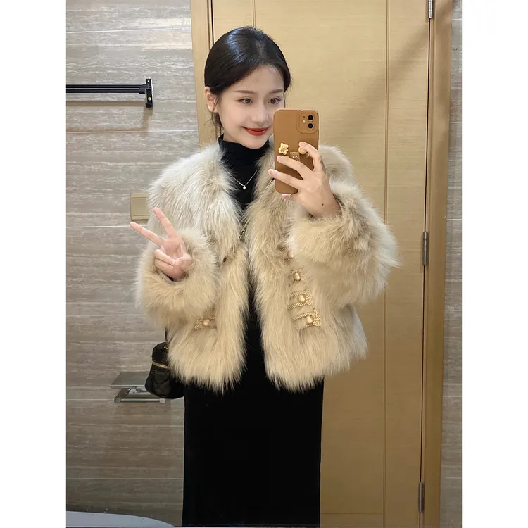 2024新短款小香风毛毛外套女秋冬高级感气质名媛显瘦网红白色时尚