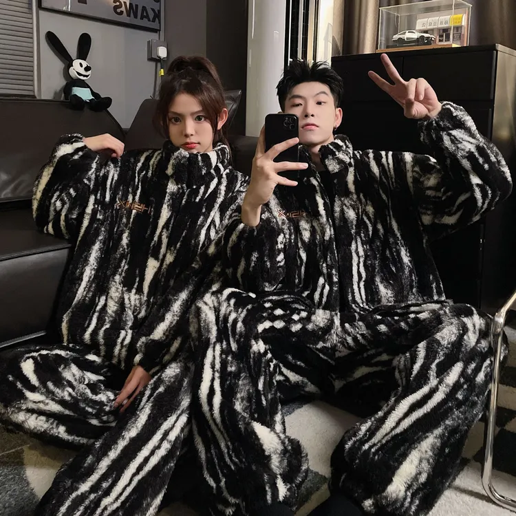 情侣睡衣女秋冬季珊瑚绒加绒加厚冬天可外穿男士法兰绒家居服套装