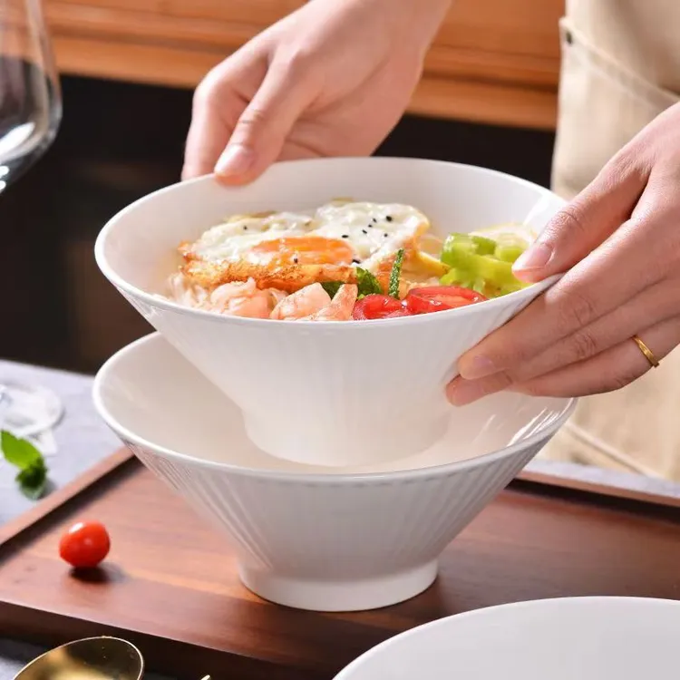 日式7英寸斗笠碗4只装简约纯白陶瓷大碗高级拉面汤面泡面碗釉下彩