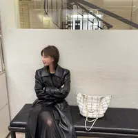 施薇靓  玛黑区追忆 隐形保暖夹棉里重磅仿真抗风环保皮风衣