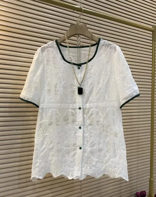 新款欧货时尚遮肉显瘦气质短袖女人衫蕾丝白色休闲百搭女士夏季