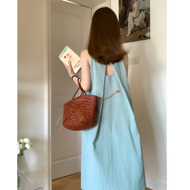 女装夏季新款宽松连衣裙气质时尚休闲无袖设计感小众韩版A子裙子