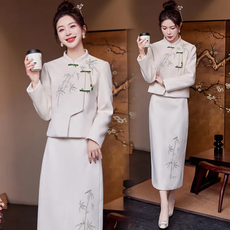 新中式羊毛呢套装裙女秋冬新款高端名媛减龄小香风改良旗袍两件套
