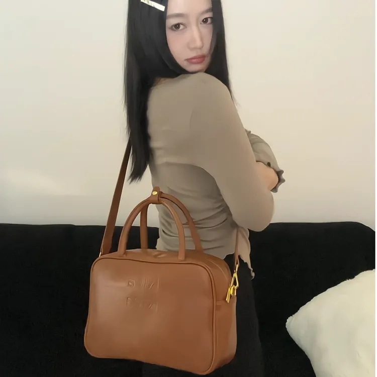 韩版单肩简约百搭小众大容量方包复古邮差包手提公文包单肩斜挎