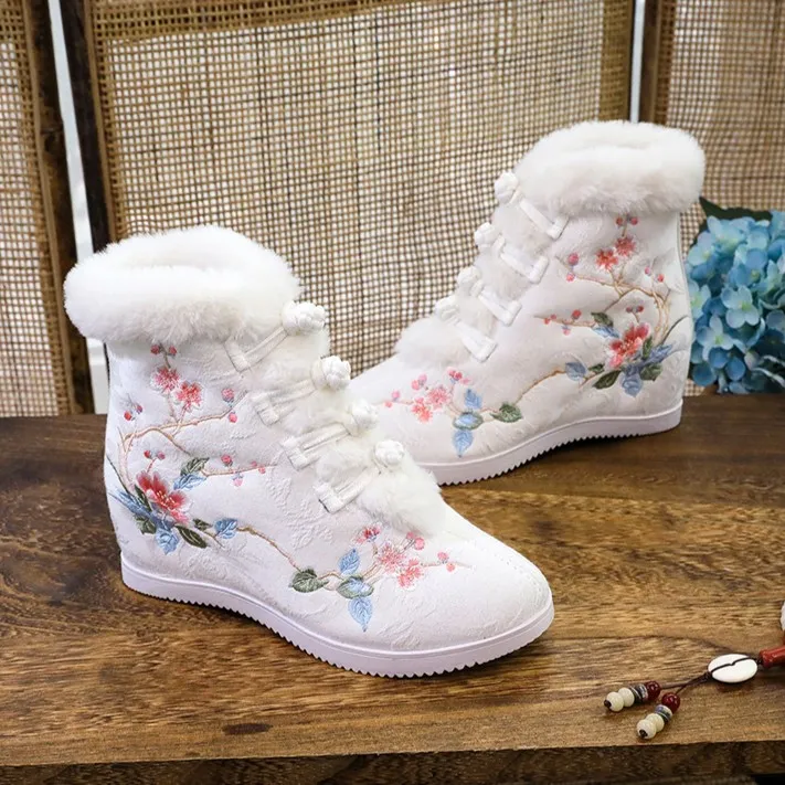 【十里梅花】冬季加绒加厚汉服鞋民族风绣花鞋毛边古风女靴子短靴