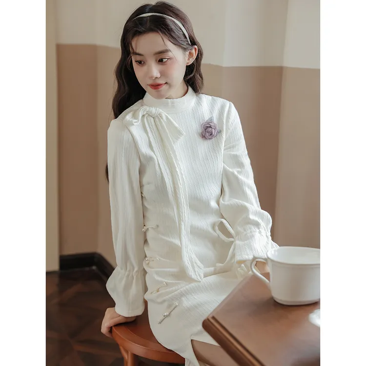 新中式加绒针织旗袍连衣裙女2024秋冬日常改良国风少女款白色裙子