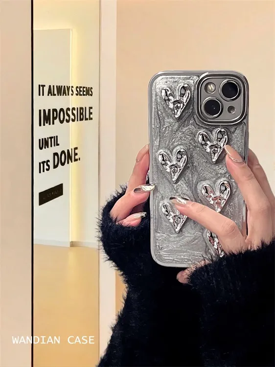高级感电镀银爱心适用iPhone15promax苹果14手机壳13立体12全包11