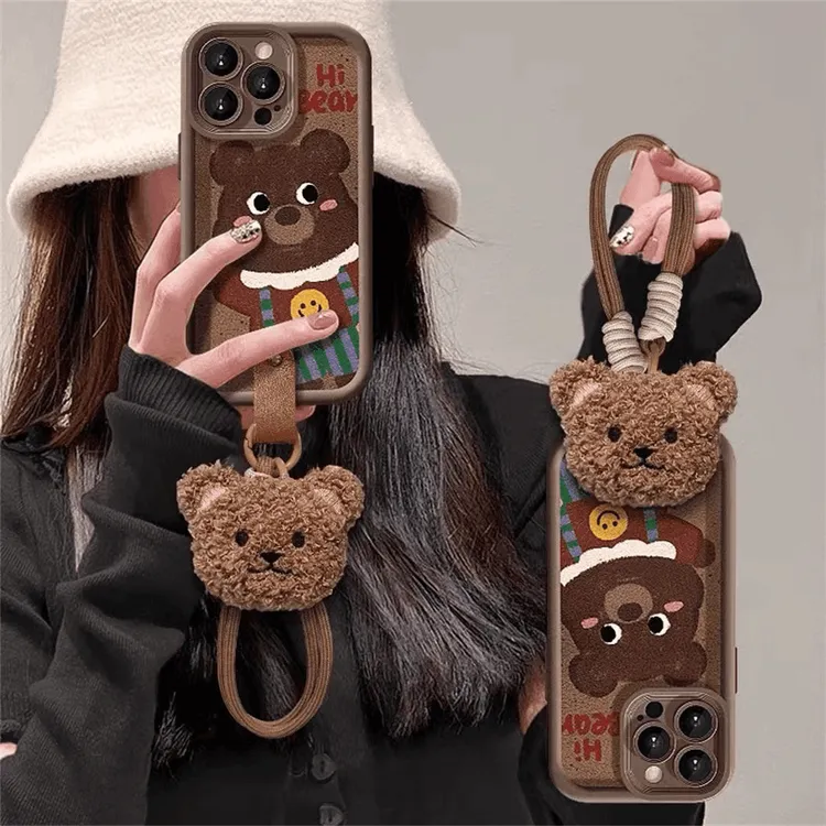背带熊小熊适用iPhone15promax手机壳14pro创意13/12promax女款14