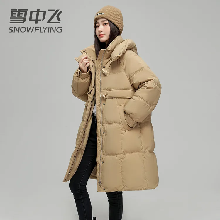 雪中飞牛角扣羽绒服女2024冬季时尚中长款连帽加厚保暖时尚宽松