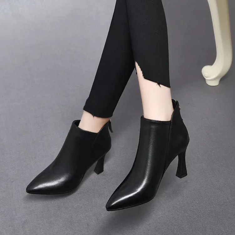 真皮气质尖头细跟短靴2025秋冬加绒高跟鞋软底软面职业工作鞋裸靴