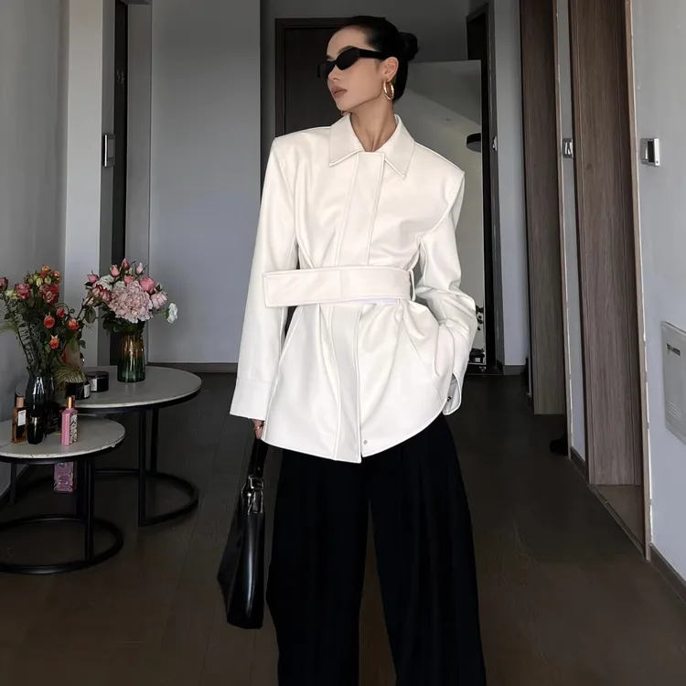 CIZZLEMORE 中长款皮夹克外套白色腰带翻领简约高级感皮衣衬衫
