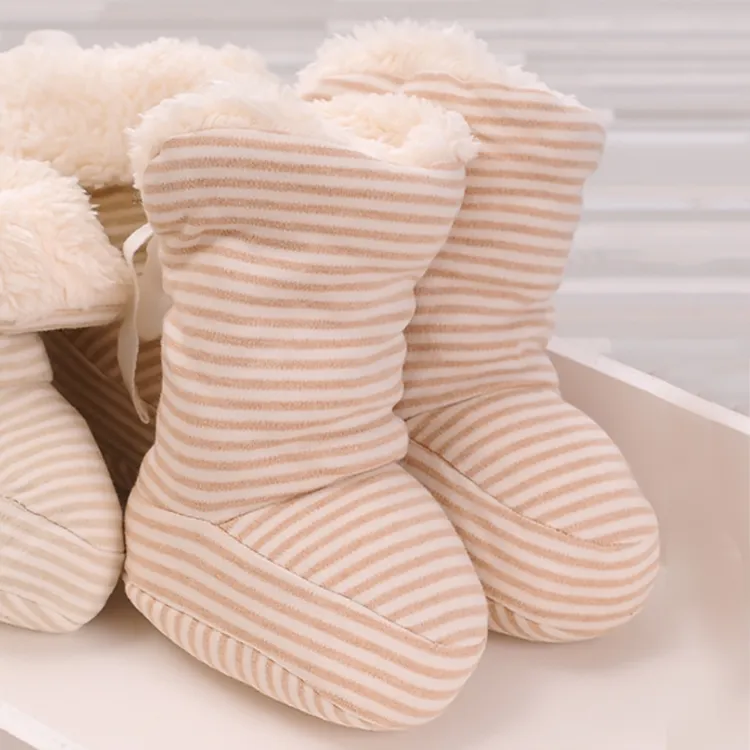 婴儿棉鞋加绒加厚秋冬季新生儿宝宝棉鞋羊羔绒保暖步前鞋不掉软底