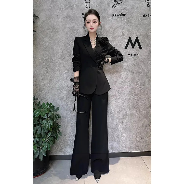 设计感黑色春秋轻奢气质名媛显瘦西装套装女高腰微喇叭裤两件套