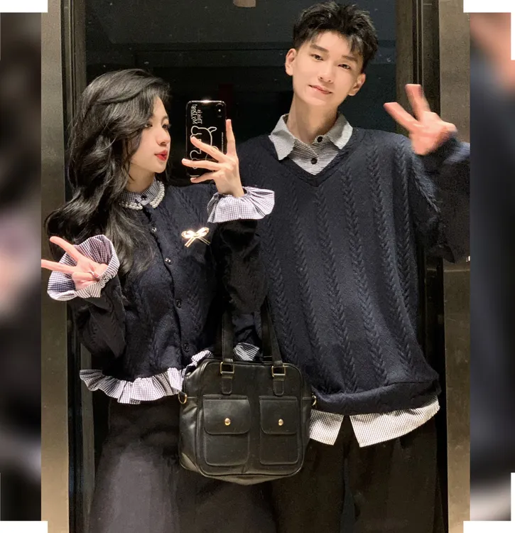 2024新款情侣装秋冬季法式设计感小众毛衣温柔风韩版宽松针织衫潮