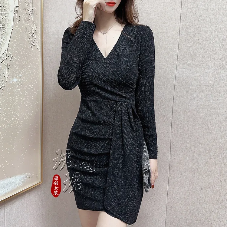 春秋冬秋装长袖小黑裙黑色连衣裙
