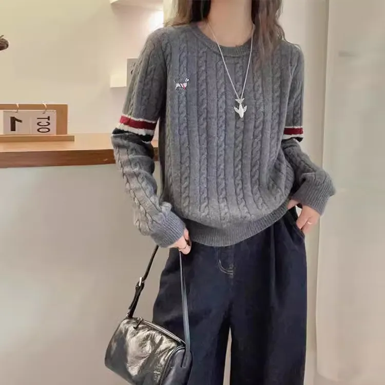 拼接条纹小狗刺绣麻花螺纹别致软糯毛衣女秋冬新款长袖打底衫上衣