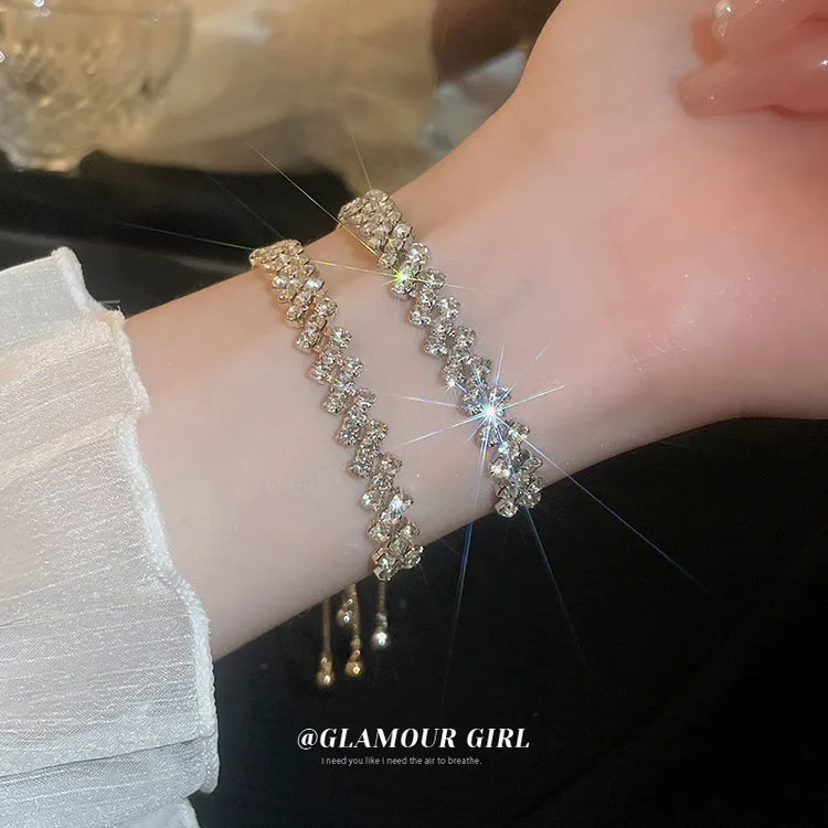 【品牌】镶钻几何抽拉式手链时尚个性设计感手环气质小众精致