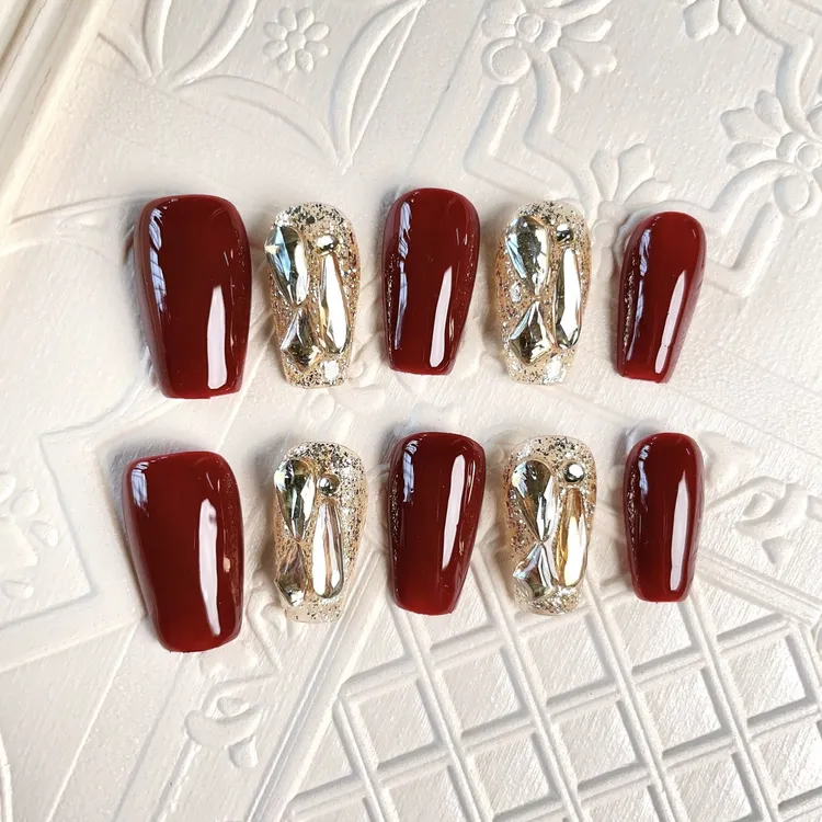 【品牌】新红车厘子色穿戴甲纯手工光疗美甲贴片香槟钻轻奢爆闪假