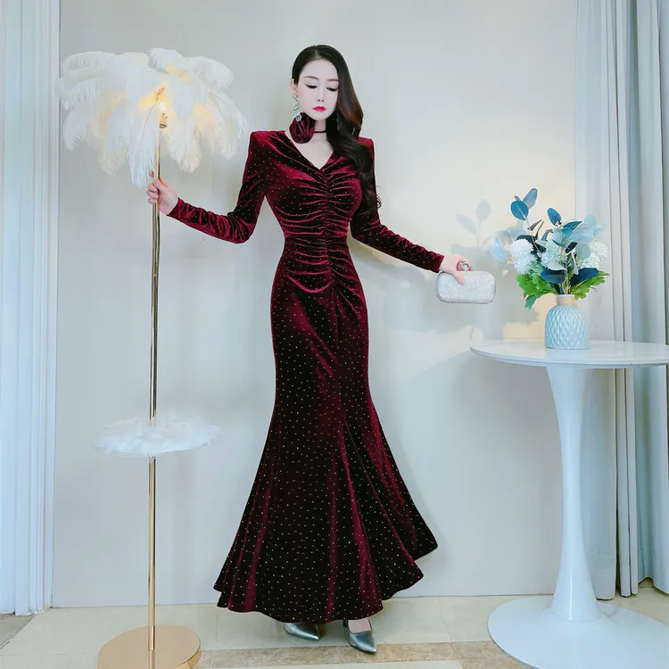 秋冬显瘦女人味显身材丝绒连衣裙保暖闪钻褶皱收腰包臀鱼尾长裙