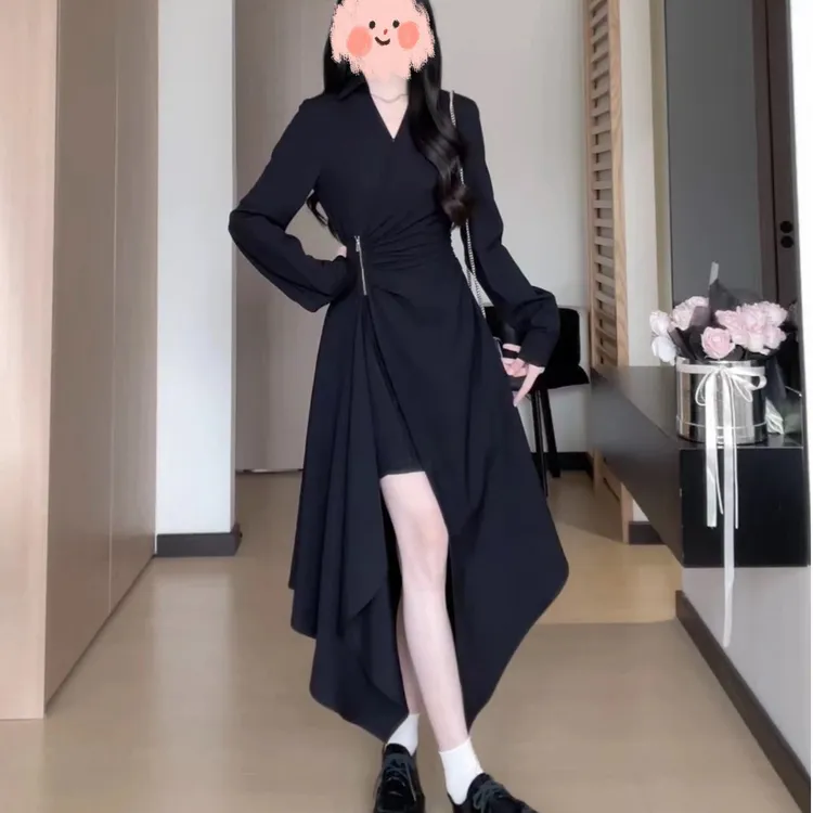 不规则连衣裙女2024秋季新款简约风遮肉显瘦修身长袖开叉长裙