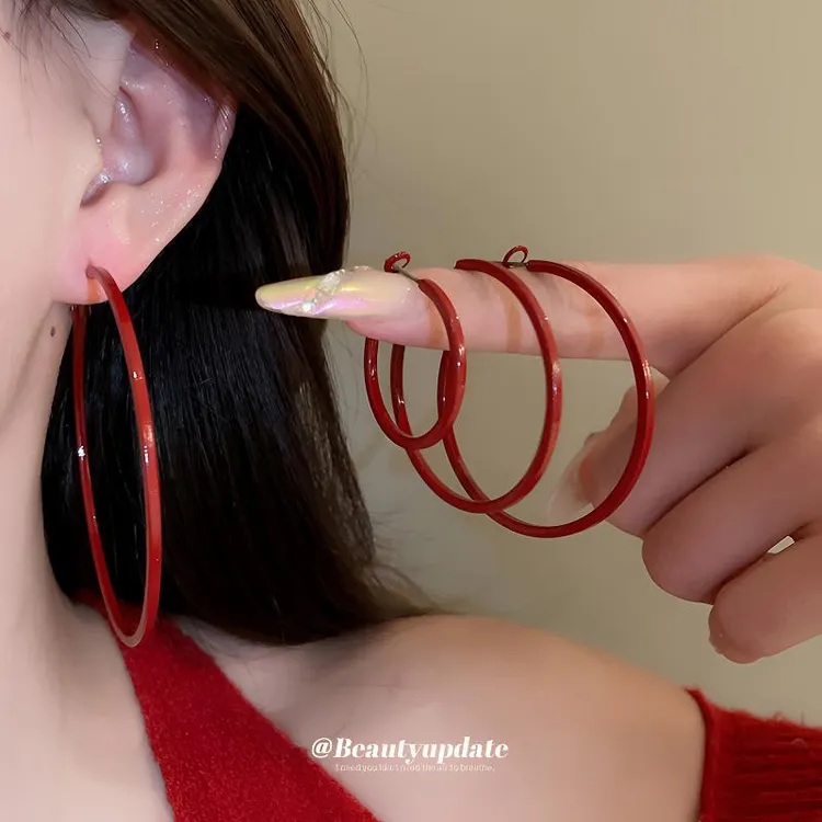 合金耳饰 银针新年安可拉红耳环女 时尚复古耳圈高级简约百搭耳饰
