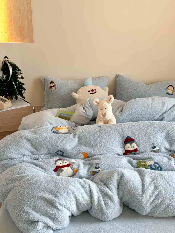 加厚泰迪绒毛巾绣刺绣小企鹅四件套牛奶绒秋冬保暖双面绒三件套