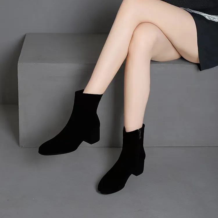 2025秋冬新款爆款洋气真皮粗跟时尚百搭短靴时装鞋瘦瘦靴马丁靴