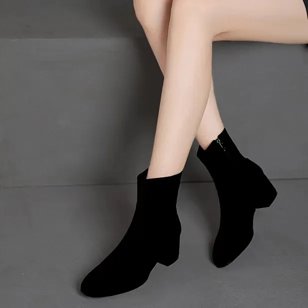 2025秋冬新款爆款时尚真皮羊皮女鞋短靴圆头磨砂软底靴子瘦瘦靴