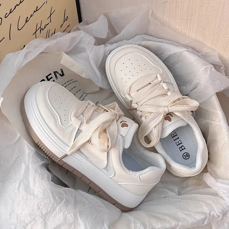 2024新款运动休闲小白鞋女生百搭夏季小众板鞋