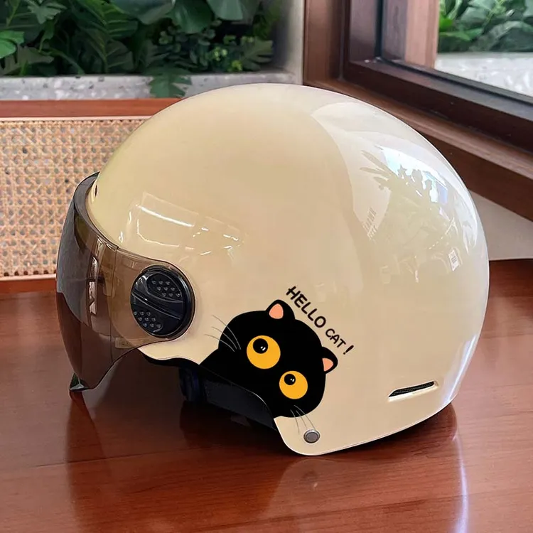 新国标3C认证电动摩托车头盔男女士四季通用防晒电瓶车轻便夏季