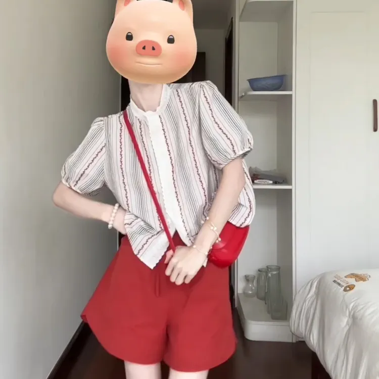 2024新款夏季休闲简约韩版短袖气质小衫搭配红色短款女时尚百搭