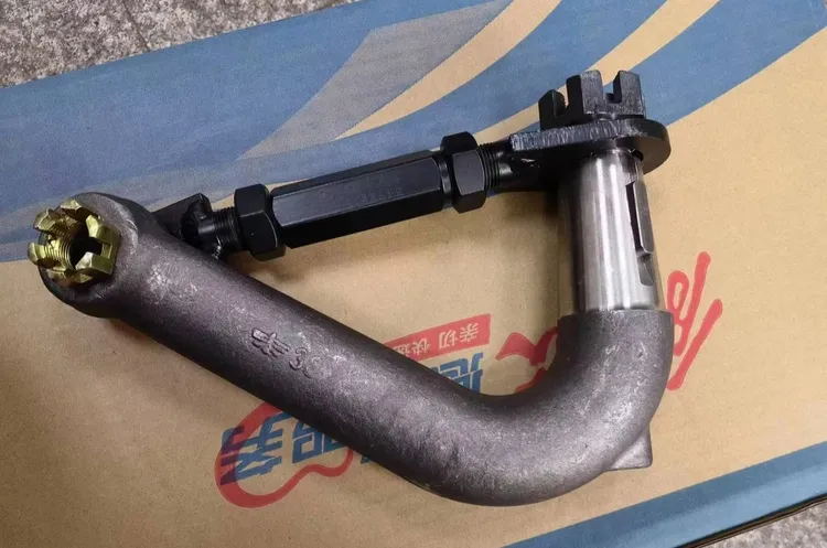 适用于J6L385转向节弯臂，防止弯臂断裂，弯臂支撑杆防断拐臂拉杆