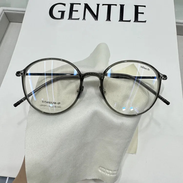 仅8g重量超轻纯钛眼镜框高度数无压力防蓝光超韩高级感