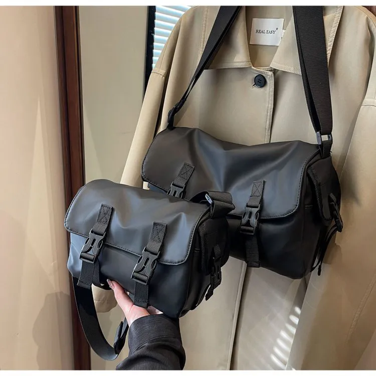 2024早秋款单肩斜挎包休闲男女同款通勤简约百搭防水免洗包5519