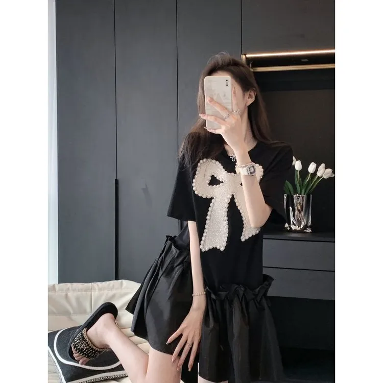 2025黑色连衣裙夏高级感女夏季新款设计感复古宽松圆领荷叶边裙子