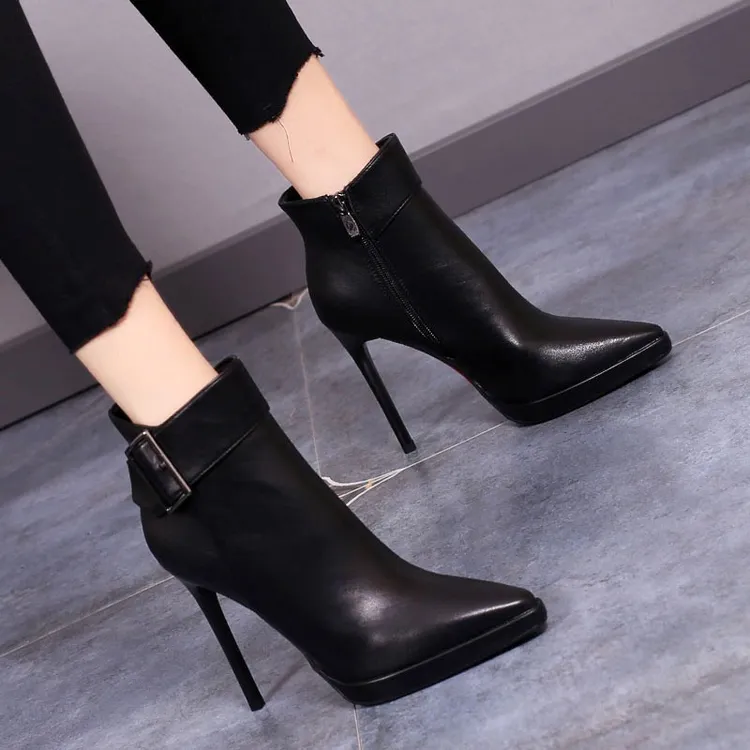 高跟短靴女2025年秋冬新款韩版百搭防水台细跟女鞋马丁靴尖头裸靴