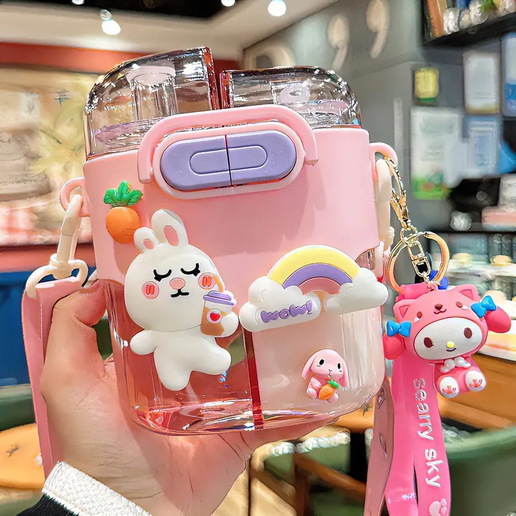 儿童水杯双仓双饮杯小学生女孩可爱吸管杯上学专用耐高温便携水壶