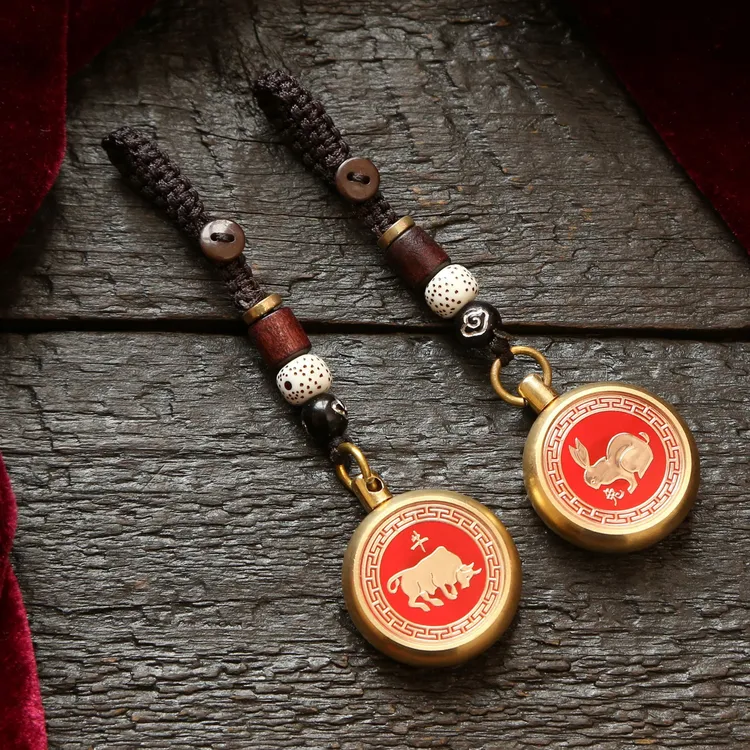 黄铜十二生肖红色转转钥匙扣复古转转生肖马龙兔狗猪龙蛇挂饰