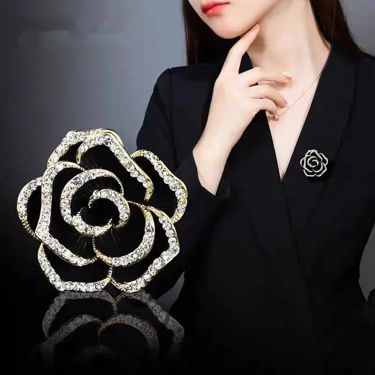 铜合金胸针 山茶花高档胸针女外套西装配饰气质胸花别针百搭礼物