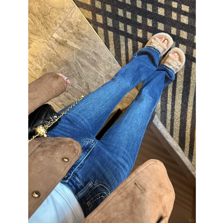 深蓝色高腰微喇叭牛仔裤女新款气质时尚修身显瘦弹力喇叭裤春款女