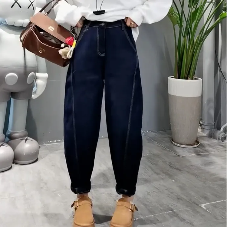 秋冬新款胖mm大码弯刀加绒加厚显瘦高腰阔腿束脚牛仔裤女