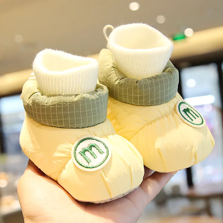 婴儿棉鞋冬季软底宝宝鞋袜保暖加厚加绒新生儿鞋子防掉0-1岁12月