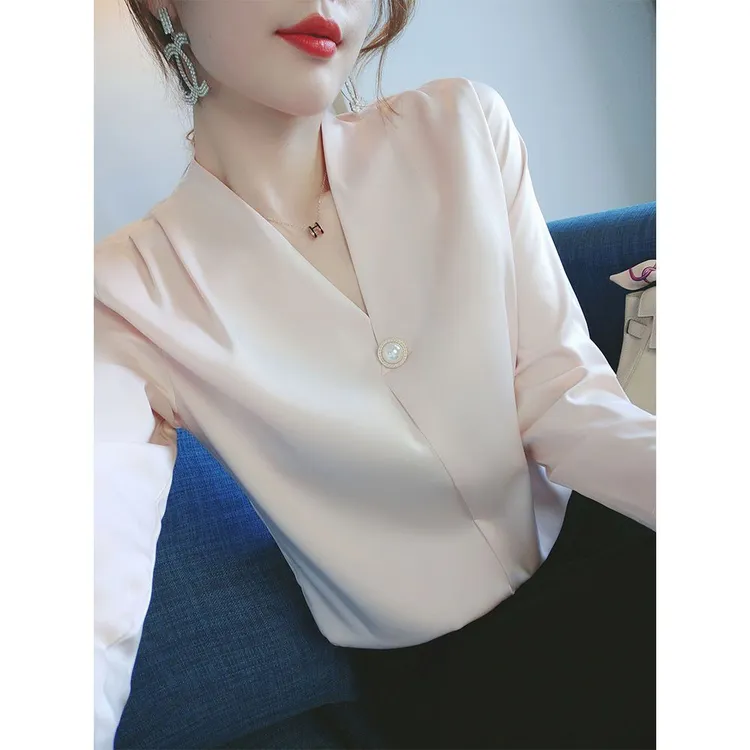 丝滑雪纺V领上衣2025白色设计感女衬衫时尚显瘦宽松小众百搭气质