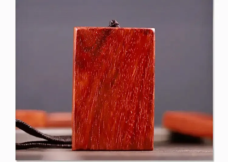 满金星小叶紫檀（出入平安）无事牌宽4厚1高6（厘米）车挂件吊坠