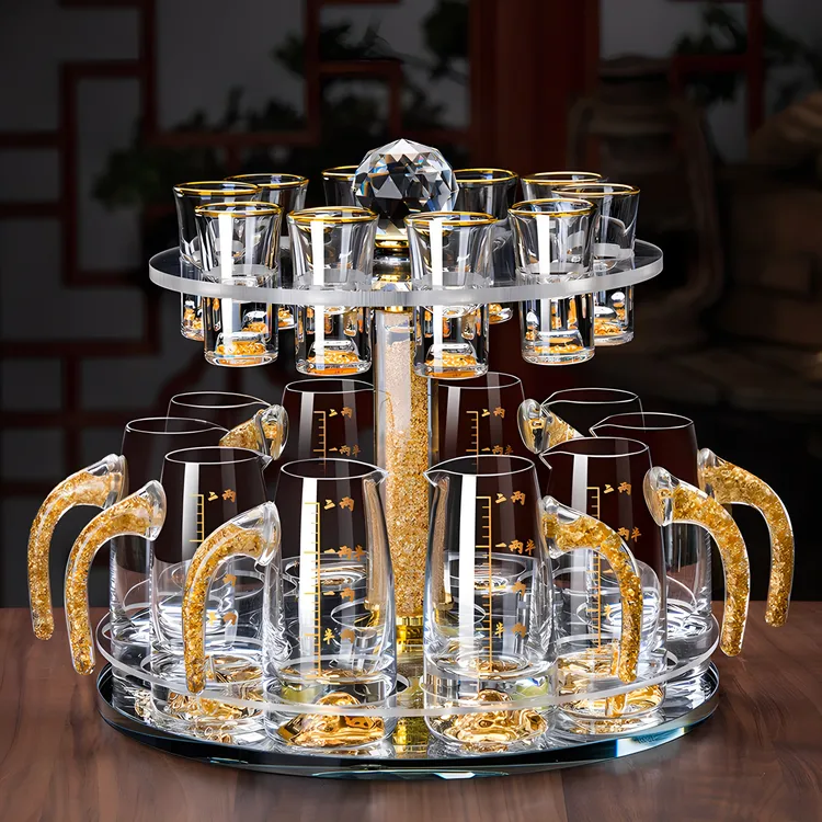 轻奢白酒杯套装金箔中式小酒杯家用白酒杯分酒器创意水晶杯架套装