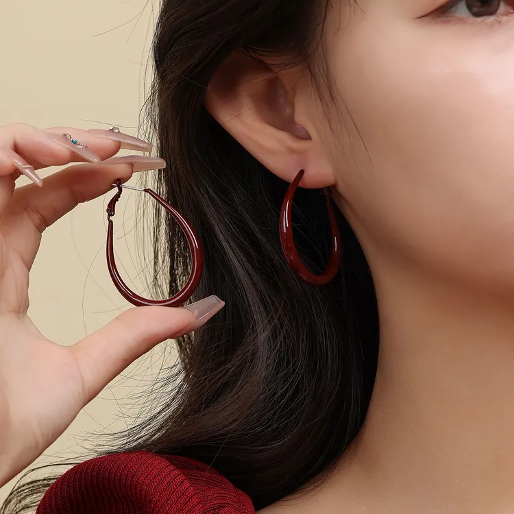 铜合金耳饰 酒红色滴釉耳圈2025新款爆款安可拉红耳环女秋冬圈圈