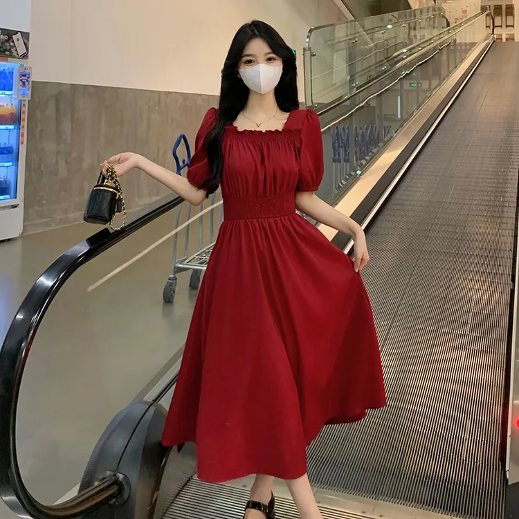 法式泡泡袖方领红色连衣裙女夏季大码胖mm显瘦遮肚收腰赫本风长裙