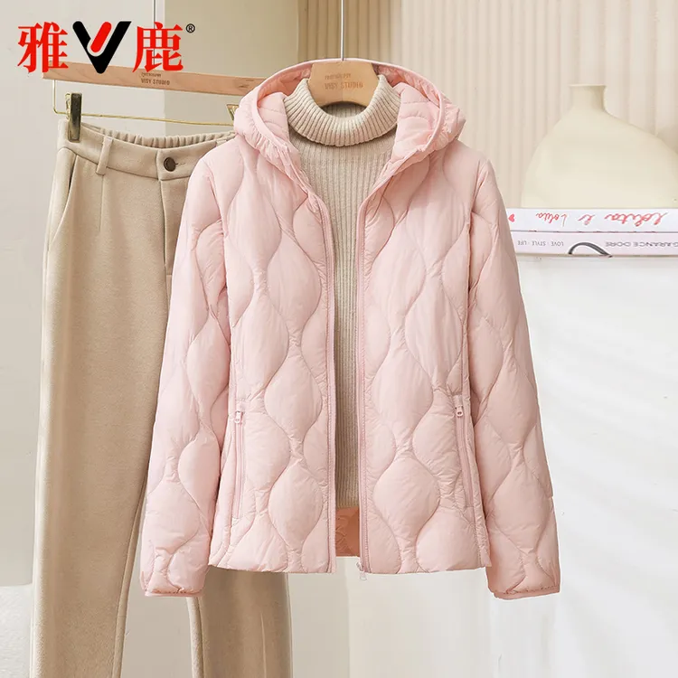 雅鹿2025新款轻薄羽绒服女内胆简约纯色连帽内搭外穿保暖外套秋冬