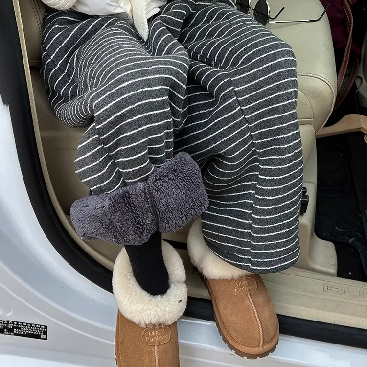 女童冬季加绒裤子一体绒休闲运动长裤2024冬季新款洋气时髦条纹裤